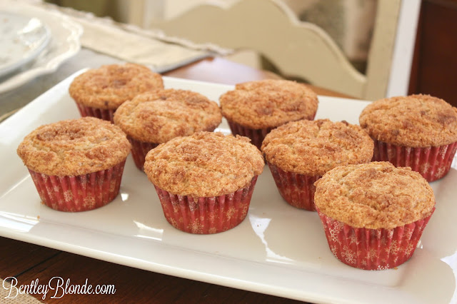 Holiday Brunch | Holiday Table Setting, Hot Cocoa Bar & Decor!