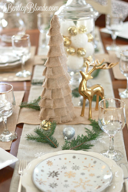 Holiday Brunch | Holiday Table Setting, Hot Cocoa Bar & Decor!