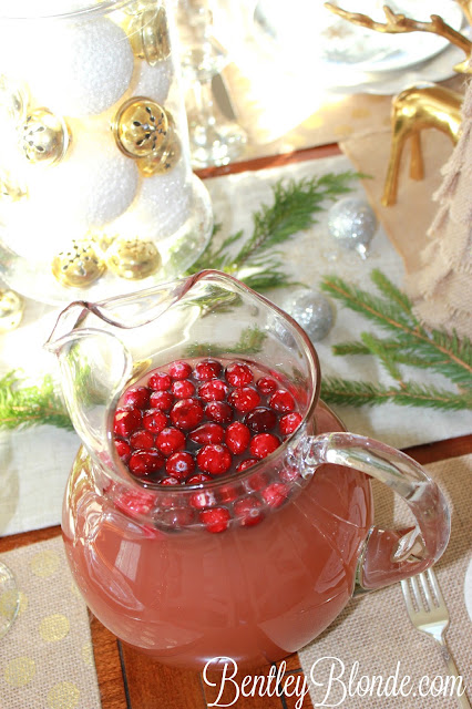 Holiday Brunch | Holiday Table Setting, Hot Cocoa Bar & Decor!